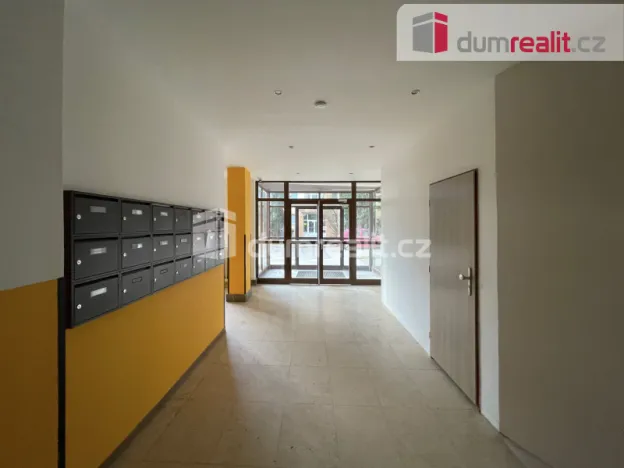 Pronájem bytu 1+kk, Praha - Písnice, Na okruhu, 20 m2