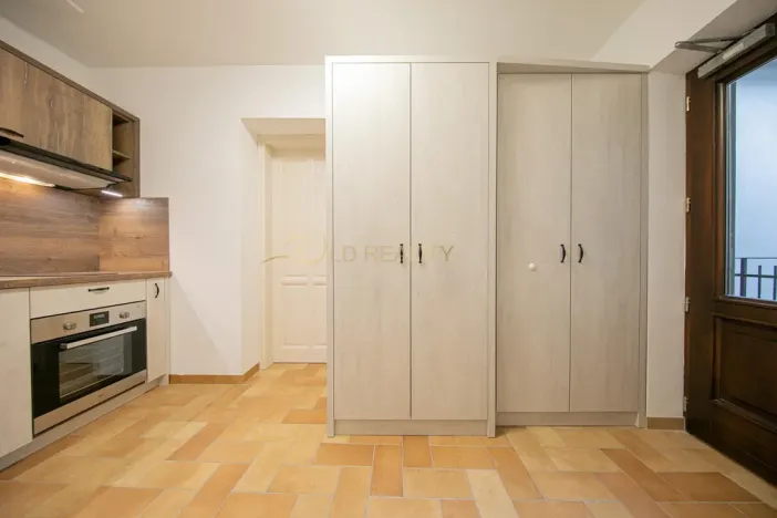 Pronájem bytu 1+1, Olomouc, Šemberova, 30 m2