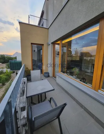Pronájem bytu 2+kk, Praha, Modrého, 55 m2