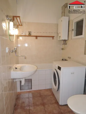 Pronájem bytu 1+kk, Praha - Michle, Nuselská, 41 m2