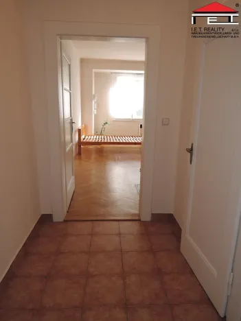 Pronájem bytu 1+kk, Praha - Michle, Nuselská, 41 m2