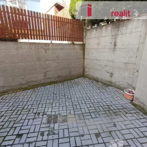 Pronájem bytu 2+kk, Ústí nad Labem - Ústí nad Labem-centrum, Elišky Krásnohorské, 65 m2