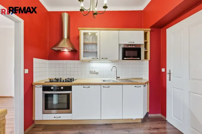 Prodej bytu 4+1, Karlovy Vary, Ondříčkova, 87 m2