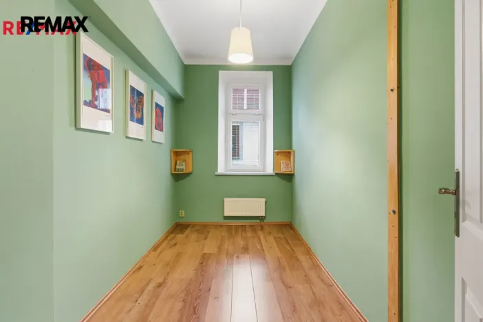 Prodej bytu 4+1, Karlovy Vary, Ondříčkova, 87 m2