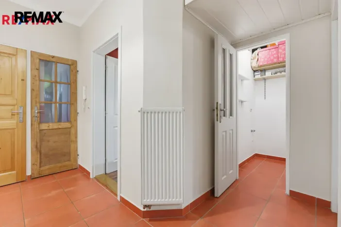 Prodej bytu 4+1, Karlovy Vary, Ondříčkova, 87 m2