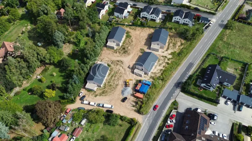 Prodej rodinného domu, Kamenice - Ládví, Benešovská, 159 m2