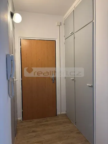 Pronájem bytu 2+1, Plzeň - Lobzy, Pod Vrchem, 22 m2