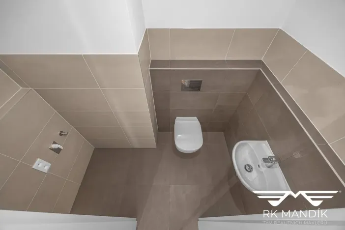 Pronájem bytu 3+kk, Praha - Dolní Chabry, K Beranovu, 86 m2
