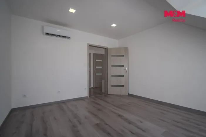 Pronájem bytu 3+kk, Ostrava - Slezská Ostrava, Zárubecká, 79 m2