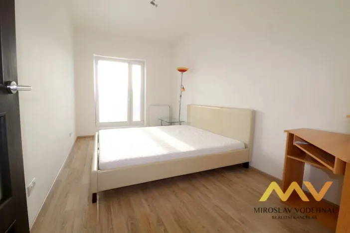 Pronájem bytu 2+kk, Hradec Králové - Nový Hradec Králové, Kejzlarova, 56 m2