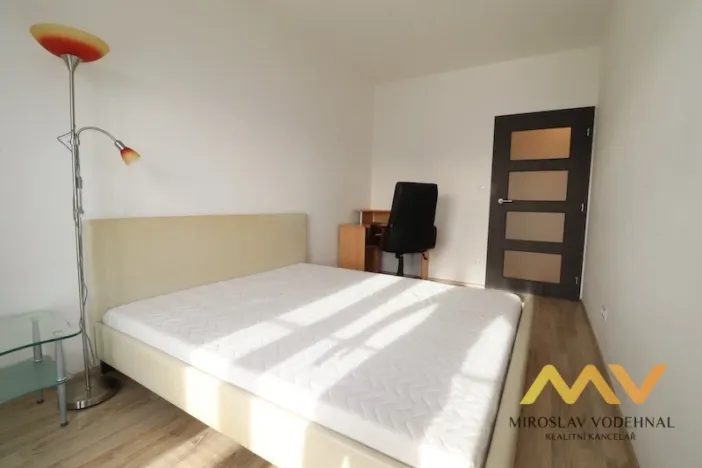 Pronájem bytu 2+kk, Hradec Králové - Nový Hradec Králové, Kejzlarova, 56 m2