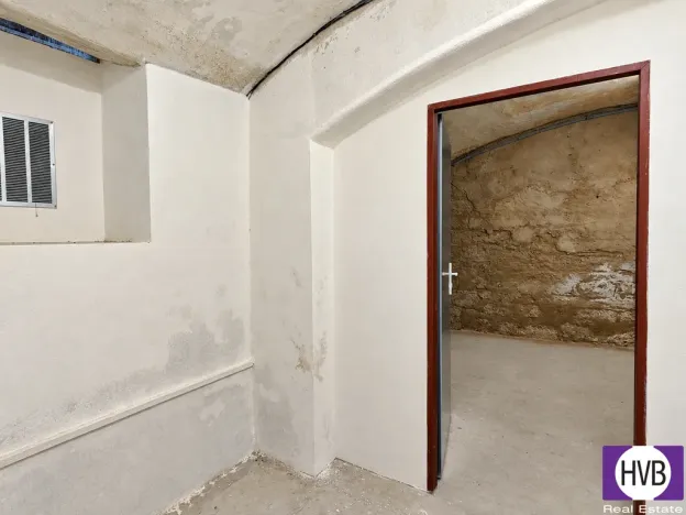 Pronájem skladu, Praha, Slavojova, 6 m2