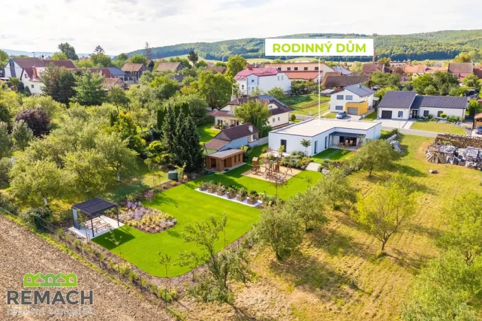 Prodej rodinného domu, Drslavice, 196 m2