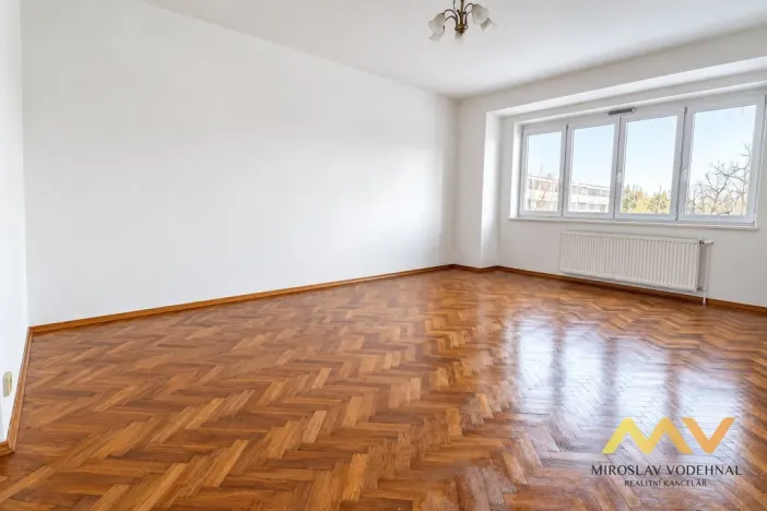 Pronájem bytu 3+1, Hradec Králové, náměstí 5. května, 98 m2