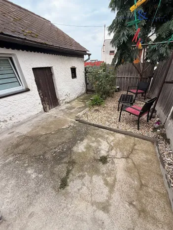 Prodej rodinného domu, Počenice-Tetětice, 37 m2