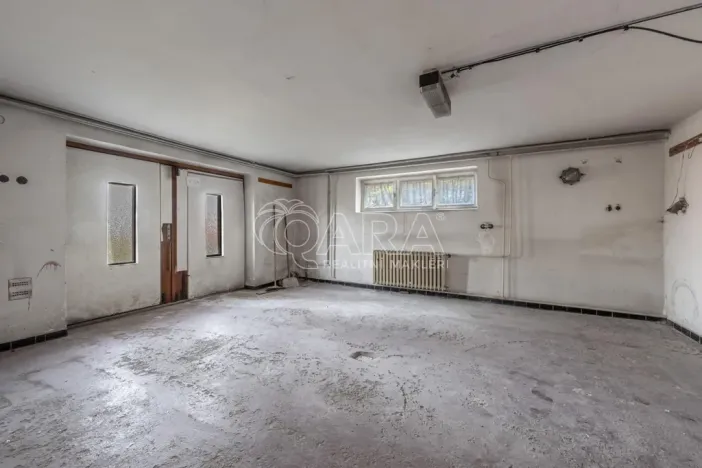 Prodej rodinného domu, Komárov, B. Němcové, 165 m2