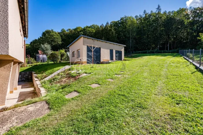 Prodej rodinného domu, Komárov, B. Němcové, 165 m2