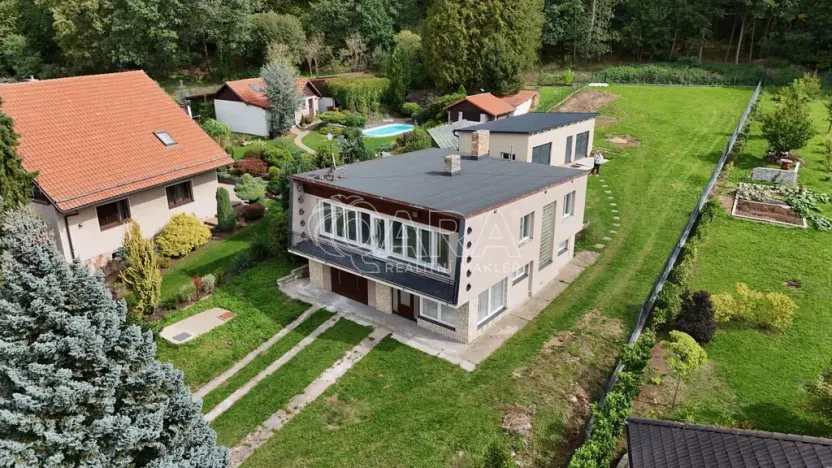 Prodej rodinného domu, Komárov, B. Němcové, 165 m2