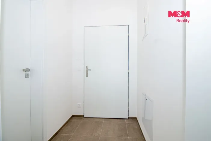 Pronájem bytu 1+kk, Uhlířské Janovice, Hrnčířská, 27 m2