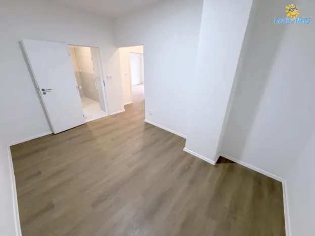 Pronájem bytu 2+kk, Praha - Žižkov, Baranova, 60 m2