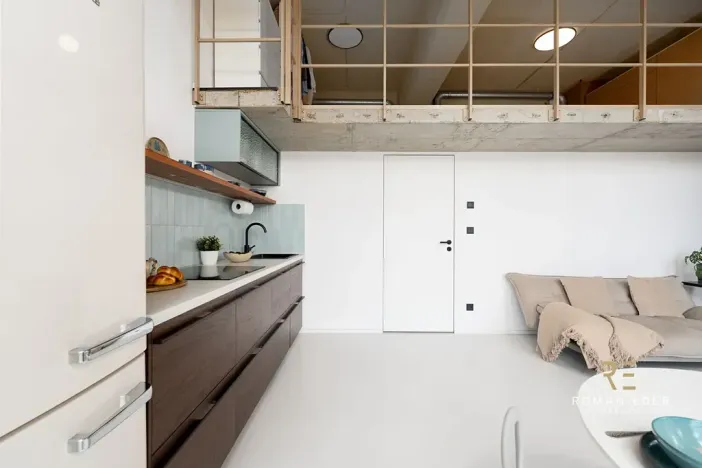 Prodej bytu 1+kk, Praha - Modřany, Československého exilu, 59 m2