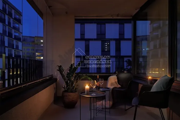 Pronájem bytu 1+kk, Praha - Střížkov, Střížkovská, 46 m2