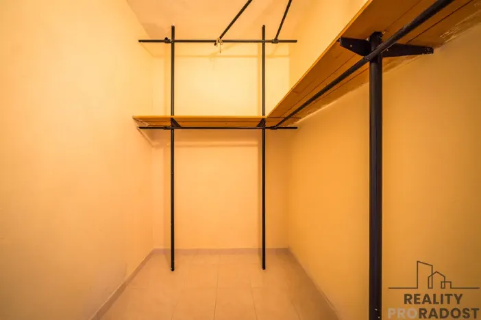Prodej bytu 2+1, Hodonín, nám. Osvobození, 64 m2