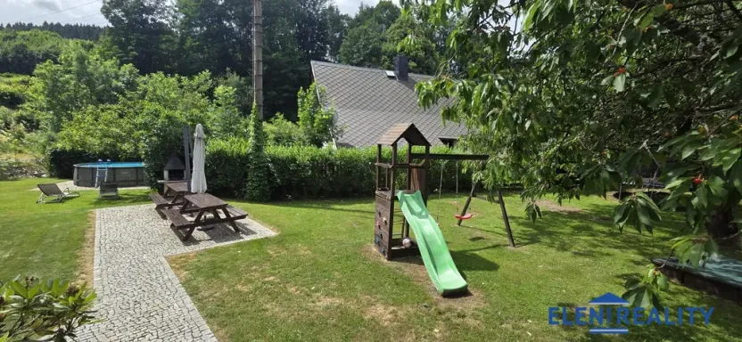 Prodej rodinného domu, Lipová-lázně - Horní Lipová, 320 m2