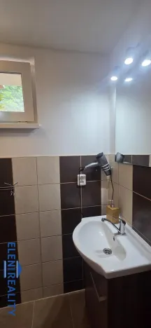 Prodej rodinného domu, Lipová-lázně - Horní Lipová, 320 m2