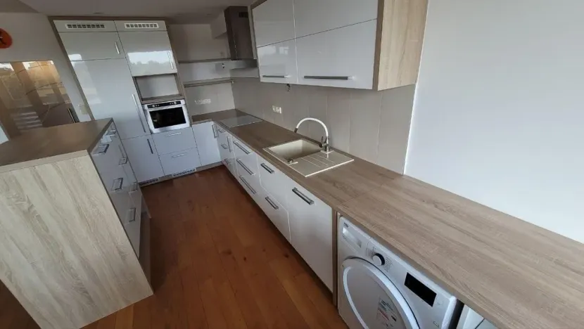 Pronájem bytu 3+kk, Praha - Žižkov, Na rovnosti, 76 m2