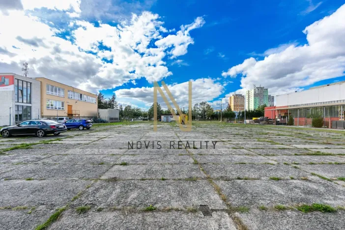 Pronájem komerčního pozemku, Plzeň, Domažlická, 1500 m2