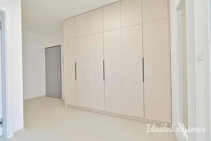 Pronájem bytu 2+kk, Brno, Poděbradova, 59 m2