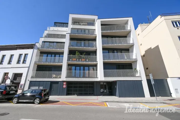 Pronájem bytu 2+kk, Brno, Poděbradova, 59 m2