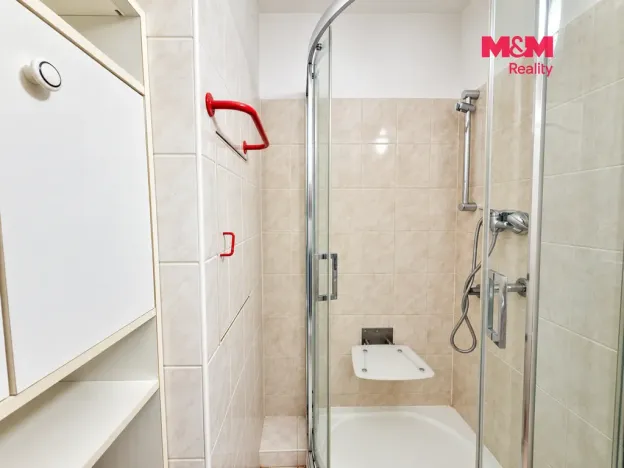 Pronájem bytu 1+kk, Hradec Králové - Slezské Předměstí, Severní, 27 m2