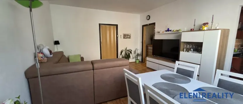 Prodej bytu 3+1, Zlaté Hory, Na Sídlišti, 68 m2