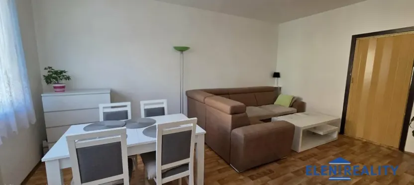 Prodej bytu 3+1, Zlaté Hory, Na Sídlišti, 68 m2