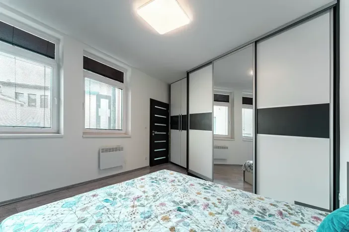 Prodej komerční nemovitosti, Zbýšov, Na drahách, 549 m2