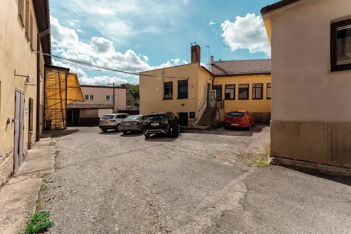 Prodej komerční nemovitosti, Zbýšov, Na drahách, 549 m2