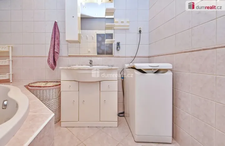 Prodej bytu 3+1, Praha - Košíře, Urbanova, 80 m2