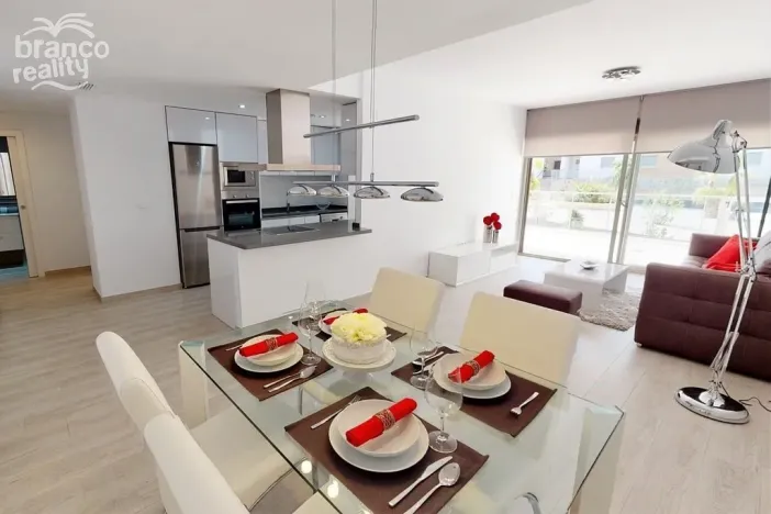 Prodej bytu 4+kk, San Miguel de Salinas, Alicante, Španělsko, 141 m2