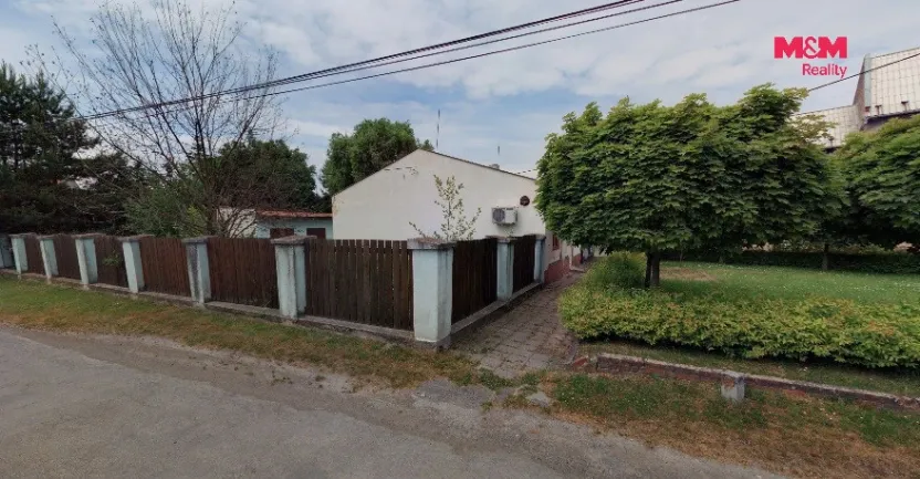 Prodej obchodního prostoru, Rusín, 450 m2