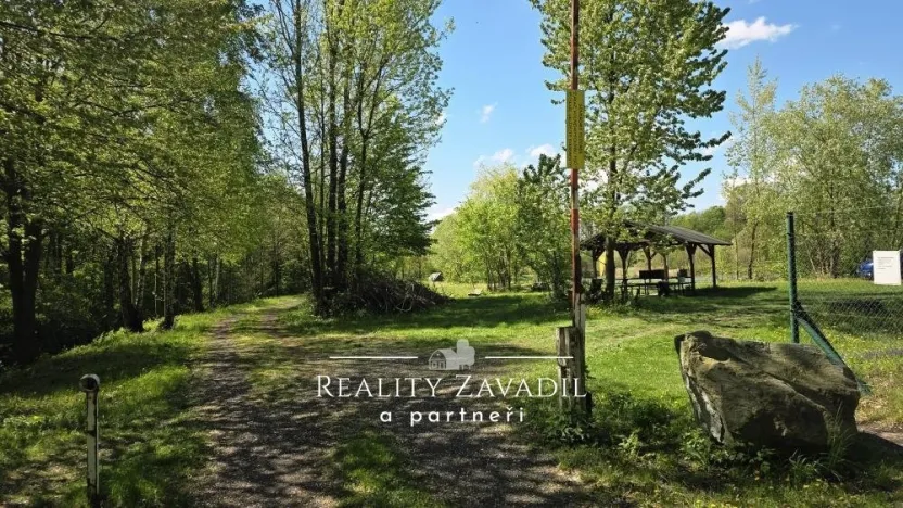 Prodej komerčního pozemku, Žabeň, 32500 m2