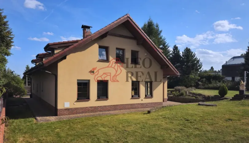 Prodej vily, Kamenice - Ládví, Lísková, 316 m2