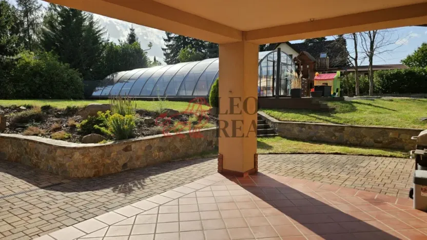 Prodej vily, Kamenice - Ládví, Lísková, 316 m2