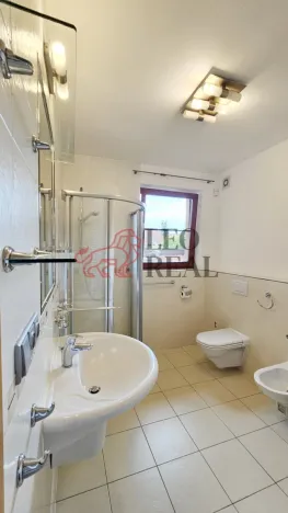 Prodej vily, Kamenice - Ládví, Lísková, 316 m2