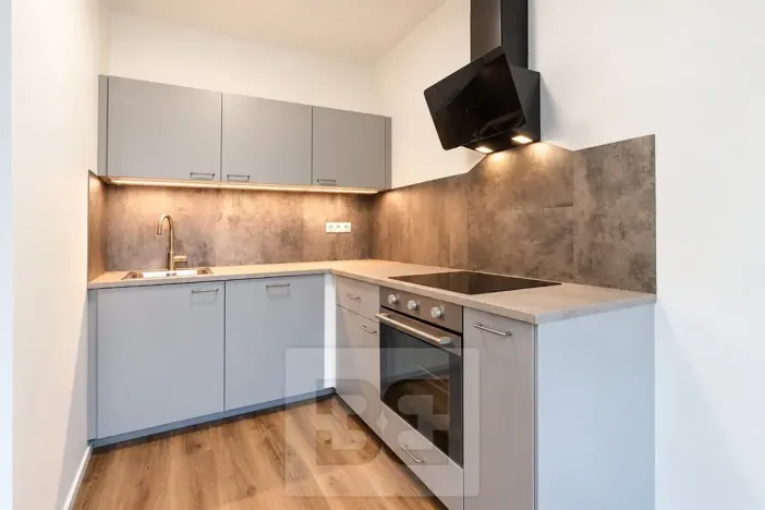 Pronájem bytu 2+kk, Praha - Černý Most, Arnošta Valenty, 41 m2
