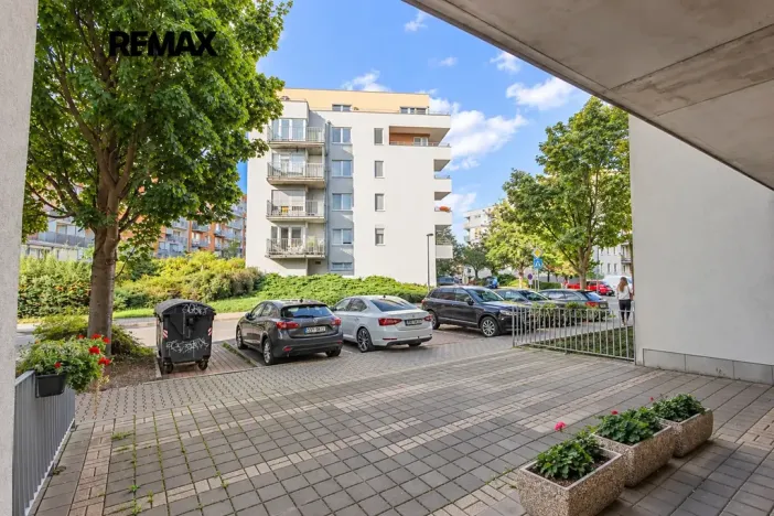 Prodej bytu 1+kk, Praha - Strašnice, Názovská, 35 m2