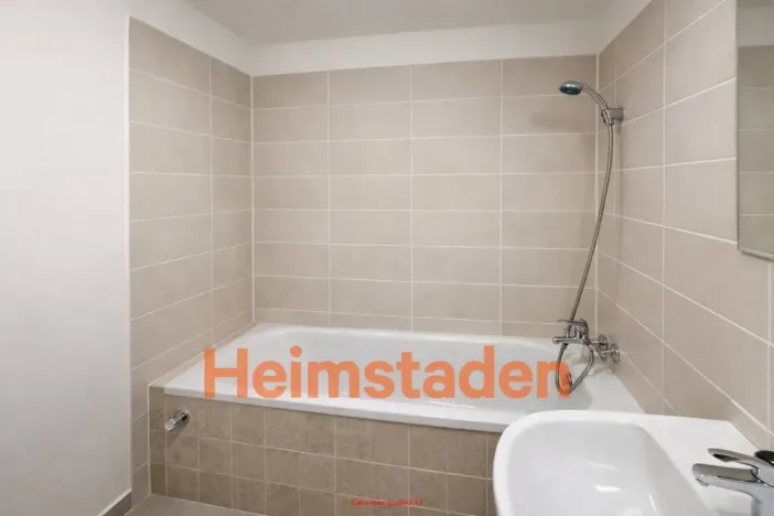 Pronájem bytu 2+1, Orlová - Lutyně, Masarykova třída, 58 m2