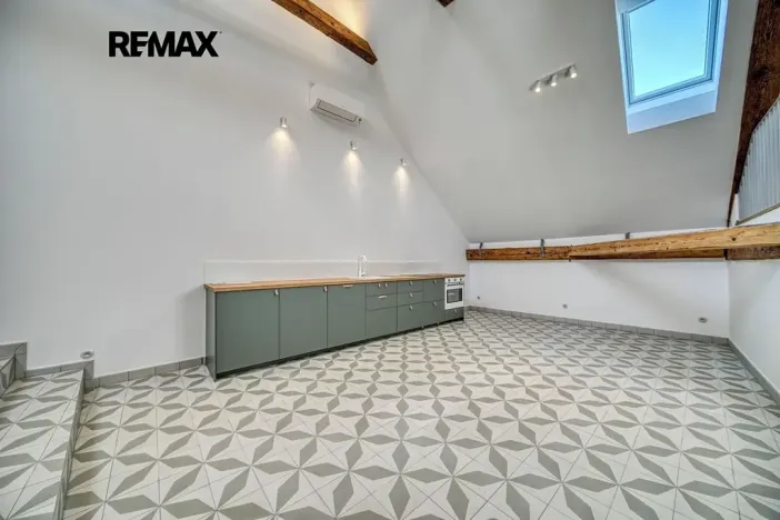 Pronájem atypického bytu, Kutná Hora, Kollárova, 123 m2
