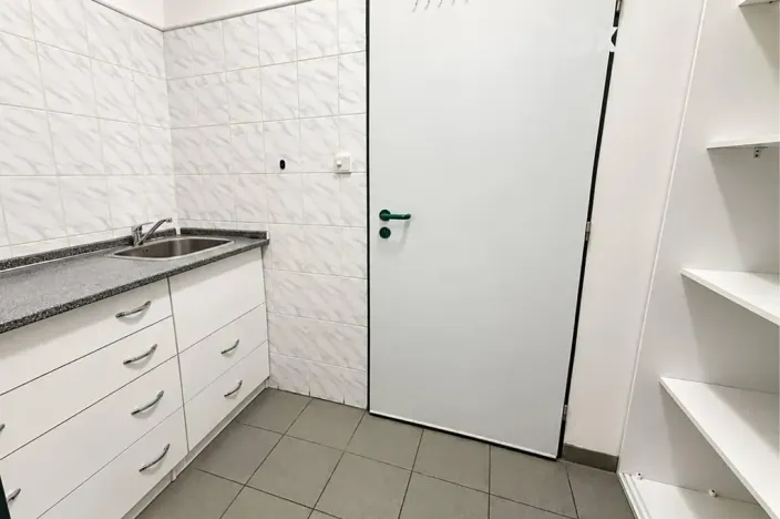 Pronájem ordinace, Hodonín, Seifertova, 77 m2